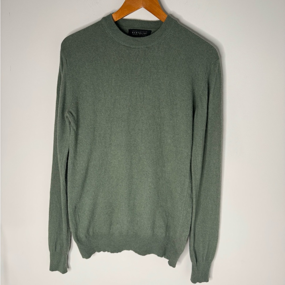 Men's Classic Green Crewneck Sweater